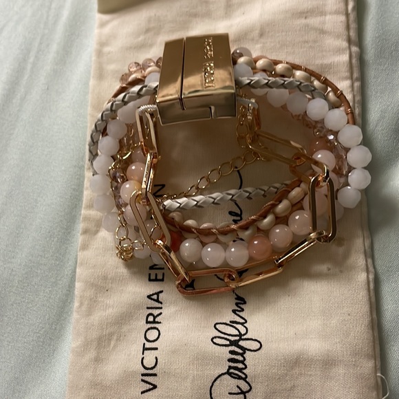 Victoria Emerson bracelet - Picture 2 of 3